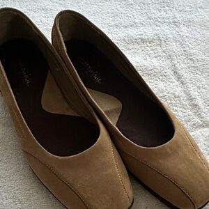 What’s What Aerosoles Women’s Tan Upper Leather Square-Toe Slip-On Loafers Sz 8